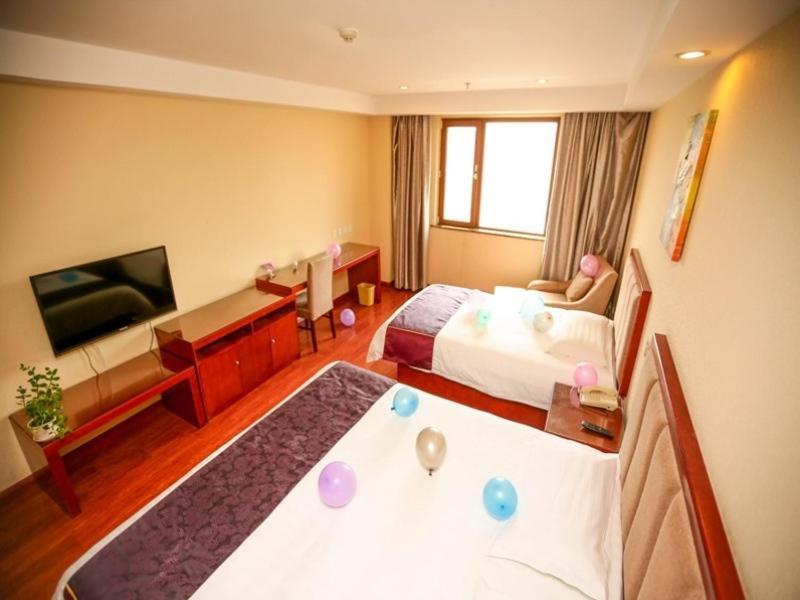 Greentree Inn Shandong Qingdao Wuyishan Road Jiashike Shopping Center Business Hotel Экстерьер фото