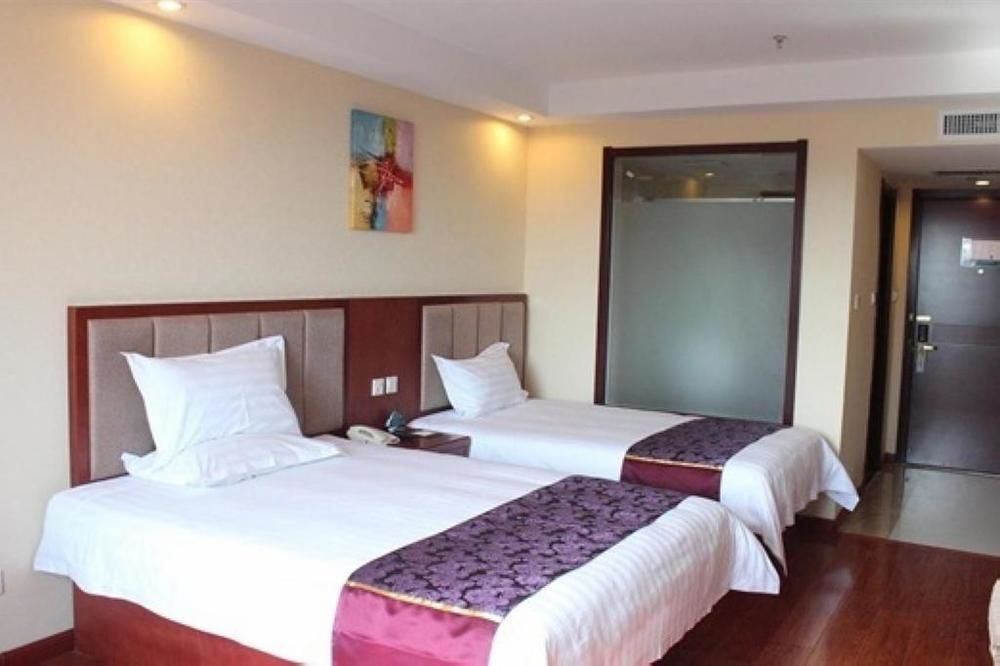 Greentree Inn Shandong Qingdao Wuyishan Road Jiashike Shopping Center Business Hotel Экстерьер фото