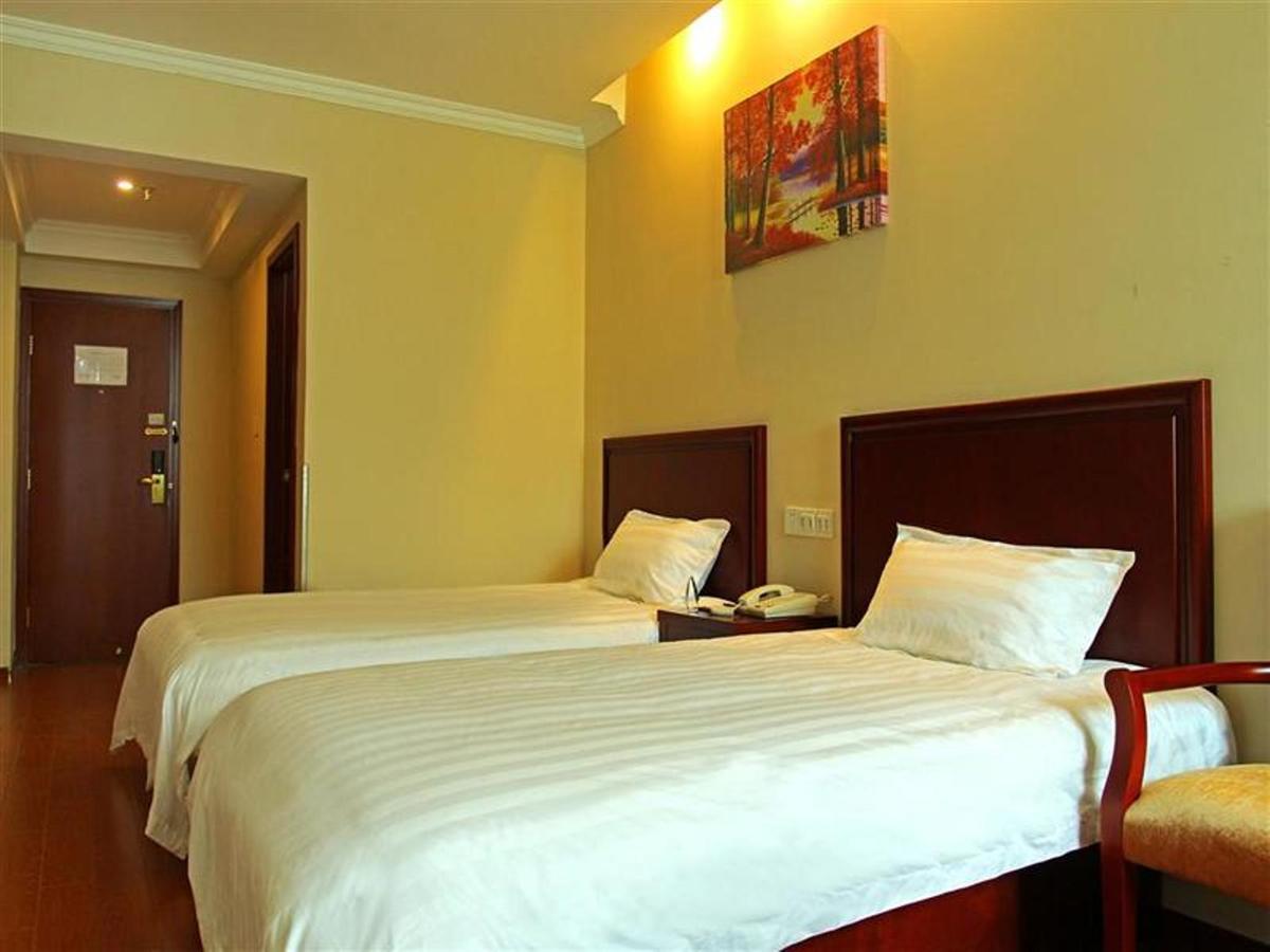 Greentree Inn Shandong Qingdao Wuyishan Road Jiashike Shopping Center Business Hotel Экстерьер фото