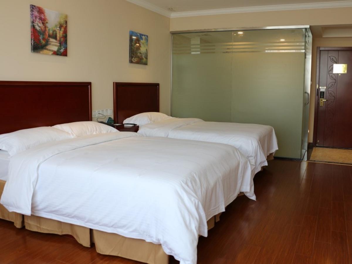 Greentree Inn Shandong Qingdao Wuyishan Road Jiashike Shopping Center Business Hotel Экстерьер фото